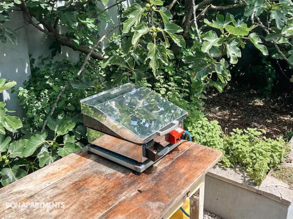 לובליאנה Huge Bbq Garden 2, Spacious Flat, Ac, Free Parking 2 מראה חיצוני תמונה